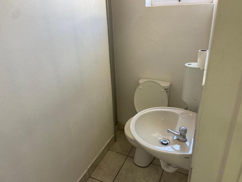 To Let commercial Property for Rent in Fairview Eastern Cape